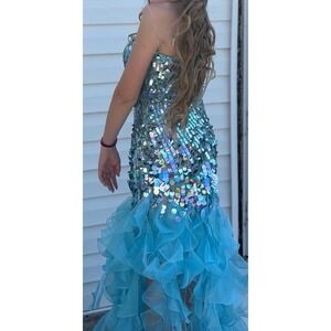 Sherri Hill blue/teal sequin dress